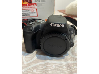 Máquina Fotográfica Canon EOS 200D (Modelo: DS126671)
