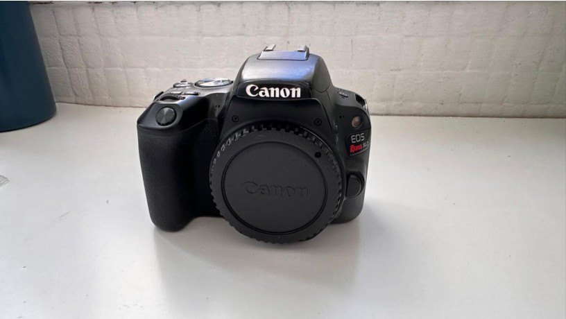 canon-200dsl2-18-55mm-2-baterias-2-cartoes-de-memoria-32gb-big-4